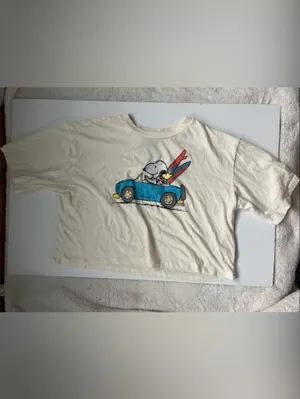 Cream Peanuts Graphic Tee with Blue Car and Red Surfboards thumbnail 2