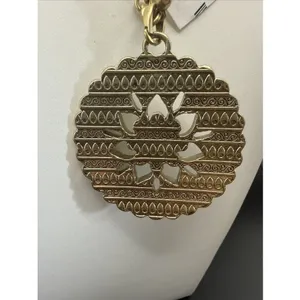 NIB Lucky Brand Mixed Metal Gold Tone Medallion Pendant Rhinestone Necklace thumbnail 4