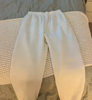 White joggers thumbnail 1