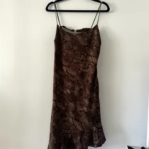 Abercrombie & Fitch Brown Snake-Print Asymmetric Slip Dress NWT Size LT thumbnail 4