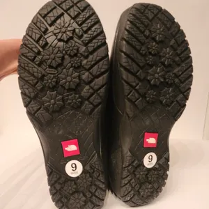 The North Face Shellista III Mid Winter Boots Women’s Black & Grey Size 6 thumbnail 13