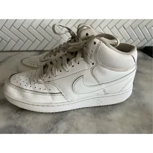 Nike Court Vision Mid Triple White Shoes Sneakers CD5436-100 Women’s Size 9 thumbnail 7