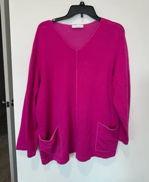Bryn Walker Long Sleeve Tunic Size M Magenta V-Neck Pocket Shirt thumbnail 1