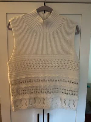 Abercrombie Mockneck Sweater Tank thumbnail 1