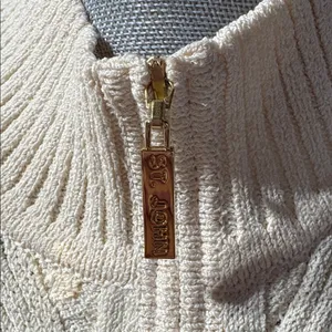 St. John Sweater / Jacket - Size S thumbnail 6