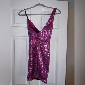 Hello Molly Citadel Skies Dress in Pink Sequin Size 4 thumbnail 15