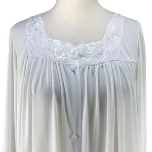 Vanity Fair | Medium | VINTAGE Embroidered Satin Button Robe Lingerie Night Gown thumbnail 2