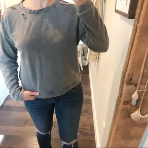 Forever 21 nwot grey distressed lounge sweatshirt thumbnail 2