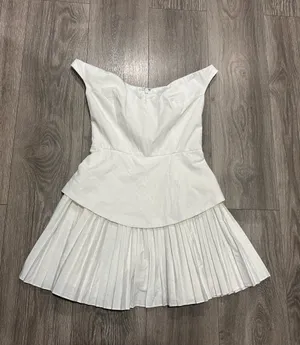 New Showpo IZARA Mini Dress Off Shoulder Pleated Dress Size Small thumbnail 9