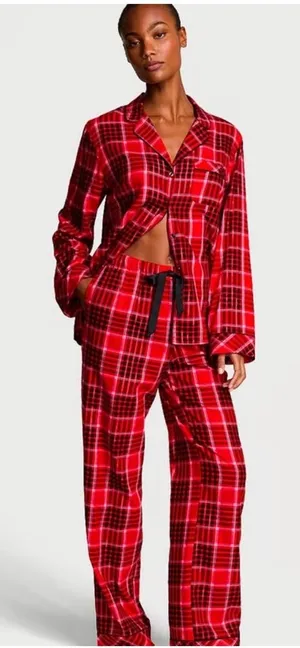 Victoria Secret Flannel Long Pajama Christmas Set thumbnail 1