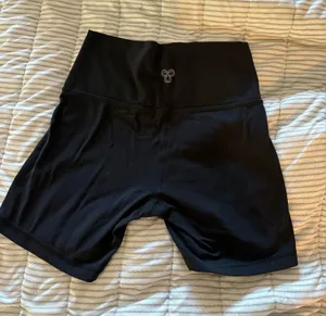 Aritzia Tan Biker Shorts thumbnail 1