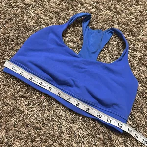 Lululemon Sports Bra Blue Size 6 thumbnail 4