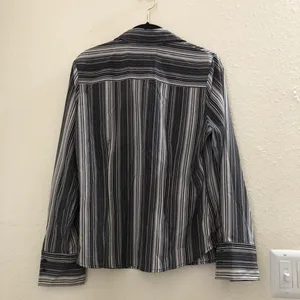 East 5th black grey white striped blouse button up down front office siren core Excellent, no noticeable flaws thumbnail 2