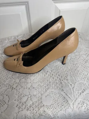 Stuart Weitzman tan leather detailed toe slip on heels bow embellishment sz 8.5 thumbnail 5