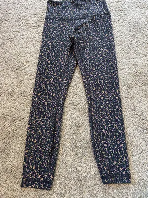 Lululemon Wunder Train High-Rise Tight 25" size 6 thumbnail 2