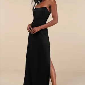 NWT Lulus dress thumbnail 4
