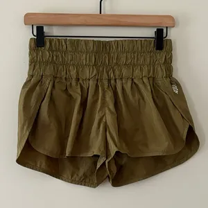 FREE PEOPLE MOVEMENT The Way Home Shorts High Rise Running Olive Green‎ Size S thumbnail 2