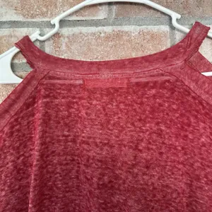 We The Free Chill Out Oversized Cold Shoulder Shirt Heathered Berry XS thumbnail 7