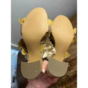 Charles‎ by Charles David Royals gold ruffle block heel slide sandals 7 thumbnail 8