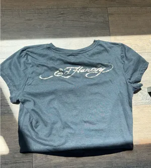 Ed Hardy Y2K Graphic Cropped Baby Tee thumbnail 4