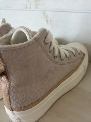 CONVERSE Chuck Taylor All Star Lift Platform Faux Mohair Womens Size 7 Beige NEW thumbnail 2