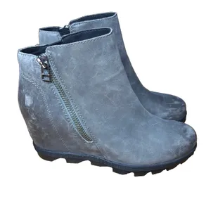 Sorel Joan of Arctic III size 7 Wedge Chelsea Boots Womens Leather Ankle gray thumbnail 2