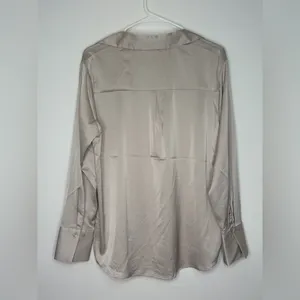 Maison d’Amélie Paris Taupe Satin Button Front Blouse women’s Size M(A204)&✨ thumbnail 7