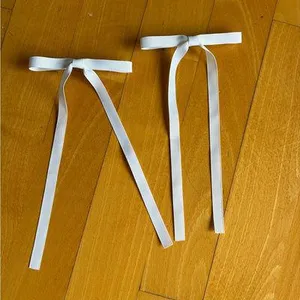 Brand New Urban Outfitters White Ribbon Hair Barrette Clips - Set of 2 thumbnail 2