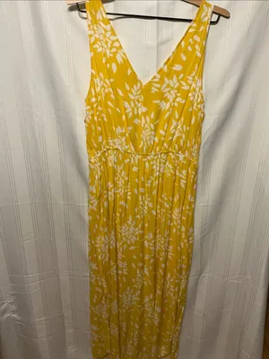 a new day Yellow Floral V-Neck Maxi Dress with White Print thumbnail 5