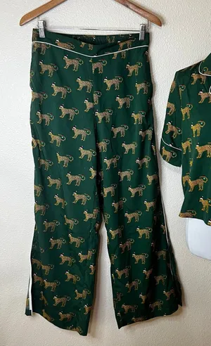 Bouffant & Beoken Hearts green cheetah leopard Christmas hat pajama set SMALL thumbnail 1