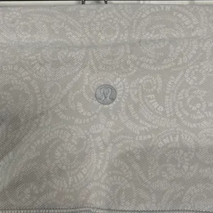 RARE White Lululemon Leggings thumbnail 2