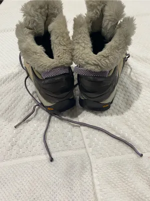 Vibram Beige and Brown Faux-Fur Trim Hiking Boots thumbnail 6