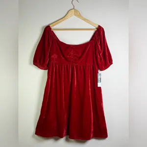 Modcloth Women’s Red Velvet Mini Dress Smocked Puff Sleeve Coquette NWT L thumbnail 2