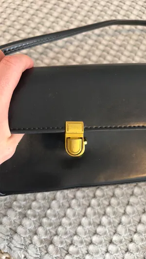 Amazon Shoulder Bag thumbnail 4