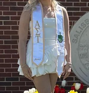 White Graduation Dresd, Peppermayo thumbnail 2