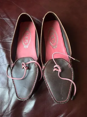 Tod's Brown Loafers with Pink Laces thumbnail 1