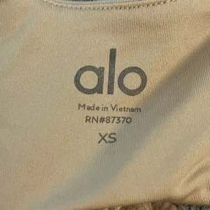 Alo yoga trackie bra thumbnail 4