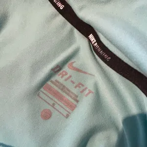 NIKE RUNNING TOP 1/2 Zip Collar Teal SZ LG Long Sleeve Finger Holes Athletic thumbnail 8
