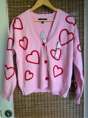 NWT 33 Degrees Pink Heart Graphic Cardigan Size Medium thumbnail 3
