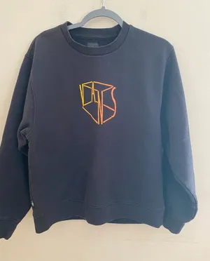 Women's Black‎ Vans Orange Boxed In Crewneck Oversized Sweatshirt Size Small thumbnail 1