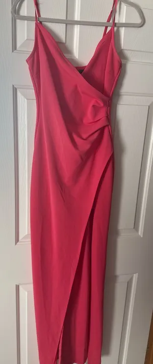 Windsor Long Coral Dress thumbnail 1