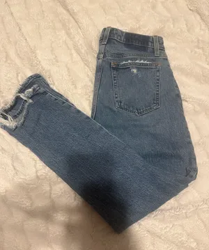 Mom Jeans thumbnail 3