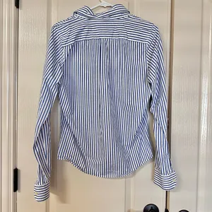 Abercrombie & Fitch White and Blue Striped Shirt thumbnail 4
