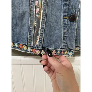 Denim Embroidered Floral Sleeveless Vest Women Size Medium Bohemian Hippie‎ thumbnail 11