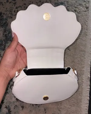 Clam Shell Purse White thumbnail 3