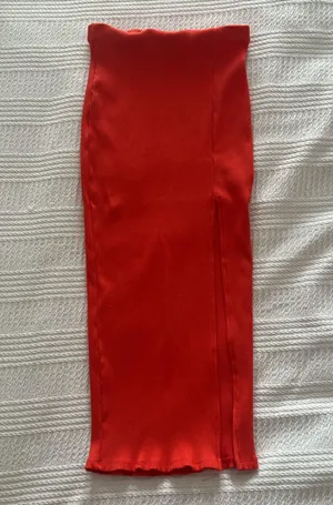 Lulu’s Midi Skirt thumbnail 3