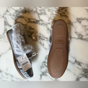 NWT J.Crew womens faux shearling grey moccasin slipper size 8 sold out! thumbnail 12