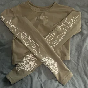 Darc Sport Long Sleeve Tee in Beige thumbnail 3