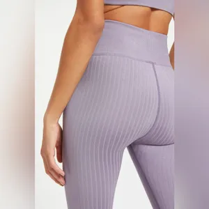 GOOD AMERICAN Shine Seamless Leggings In Dusty Violet thumbnail 3
