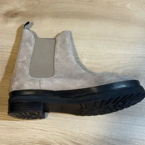 Aerosoles Camila Chelsea Boots‎ Taupe 8 Women Suede Lug Sole Ankle Gorpcore thumbnail 6
